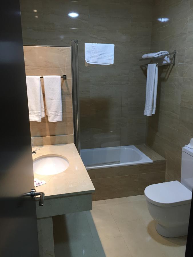 Hotel El Capricho Villanueva del Trabuco Bilik gambar